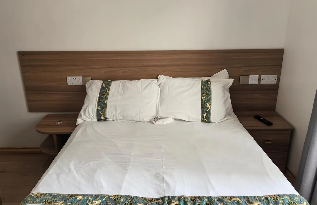 Motel Schmotel-1